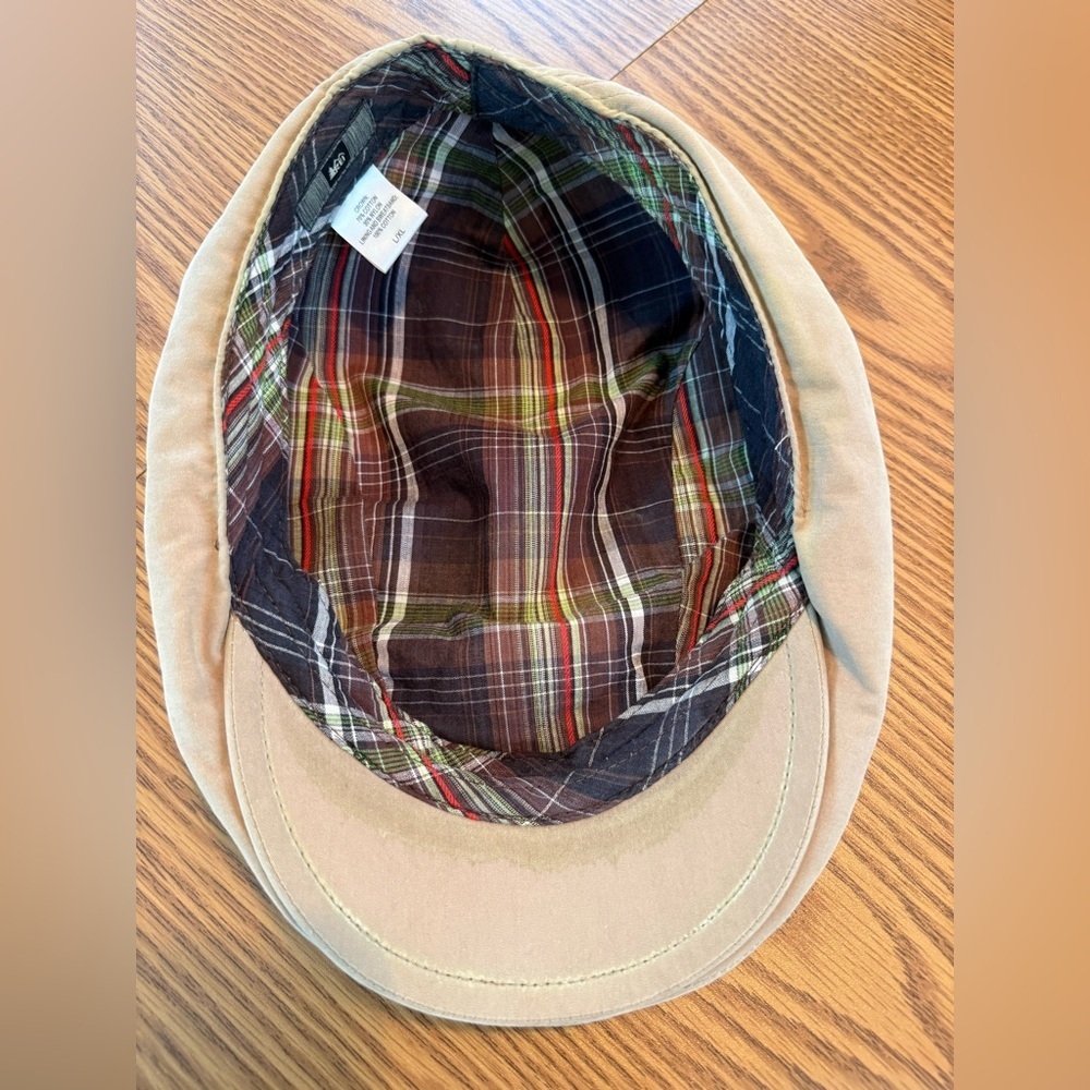 Set of 2 Lids… High Quality 109% Cotton Beige and White Caps - Picture 7 of 16
